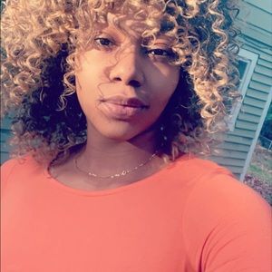 Meet your Posher, Sharon